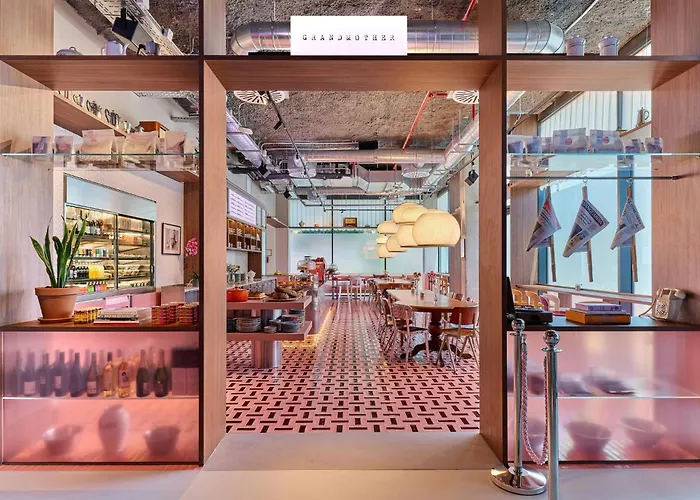 The Social Hub Barcelona Poblenou Extended Stay